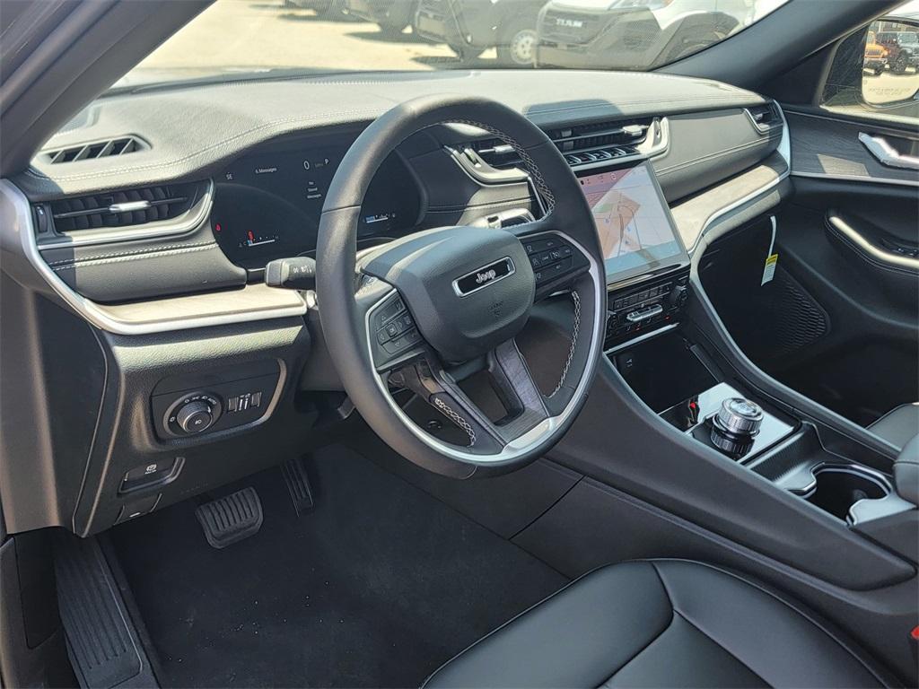 new 2025 Jeep Grand Cherokee L car, priced at $43,958