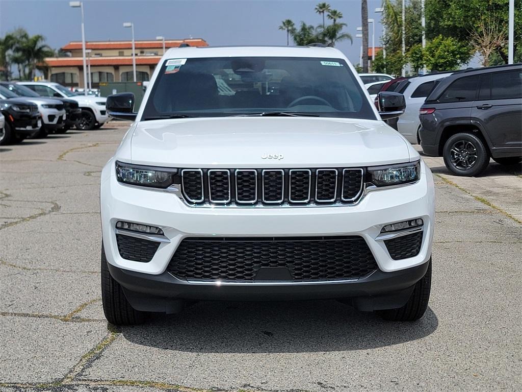 new 2025 Jeep Grand Cherokee car, priced at $47,115