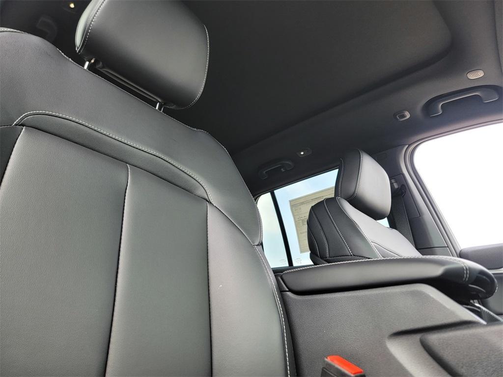 new 2025 Jeep Grand Cherokee car, priced at $47,115