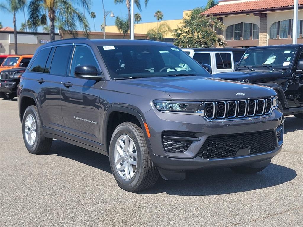 new 2025 Jeep Grand Cherokee car, priced at $34,375