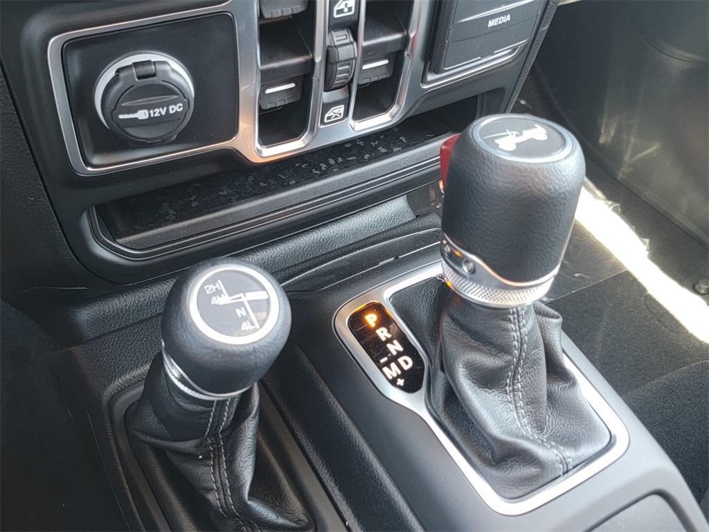 new 2025 Jeep Wrangler car, priced at $41,180