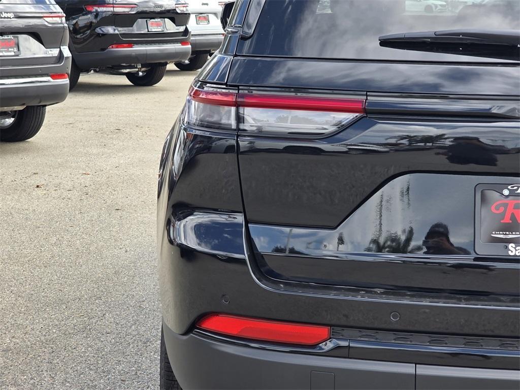 new 2025 Jeep Grand Cherokee car, priced at $42,970