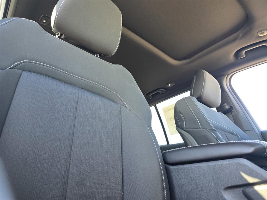 new 2025 Jeep Grand Cherokee car, priced at $34,625