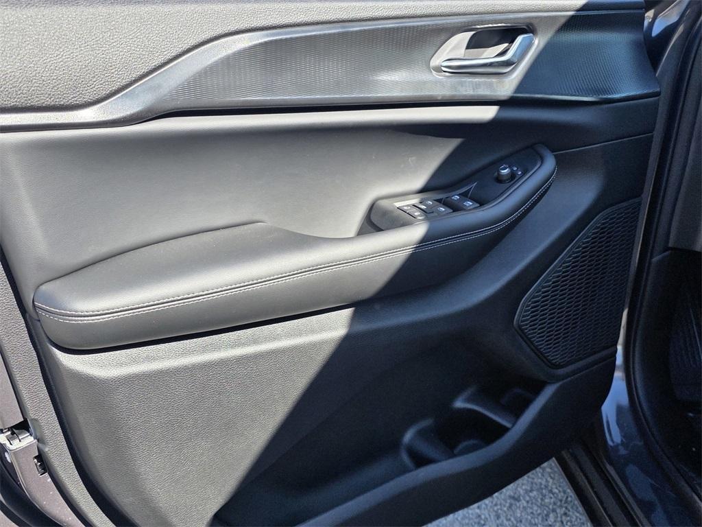 new 2025 Jeep Grand Cherokee car, priced at $34,625