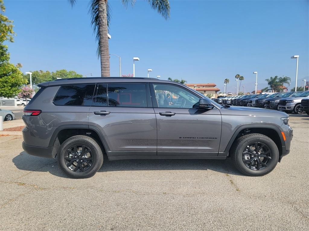 new 2025 Jeep Grand Cherokee L car, priced at $42,271