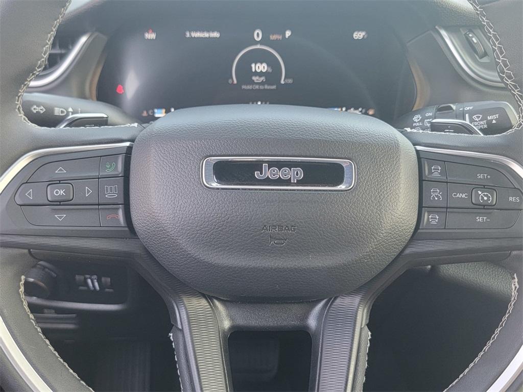 new 2025 Jeep Grand Cherokee L car, priced at $42,271