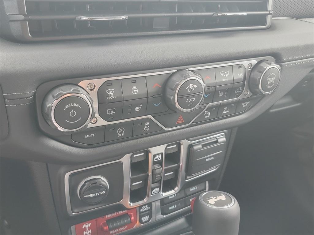 new 2026 Jeep Wrangler car, priced at $64,205