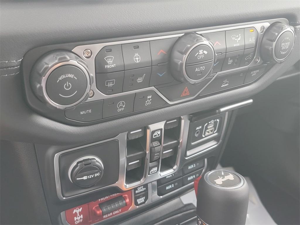 new 2026 Jeep Wrangler car, priced at $55,880