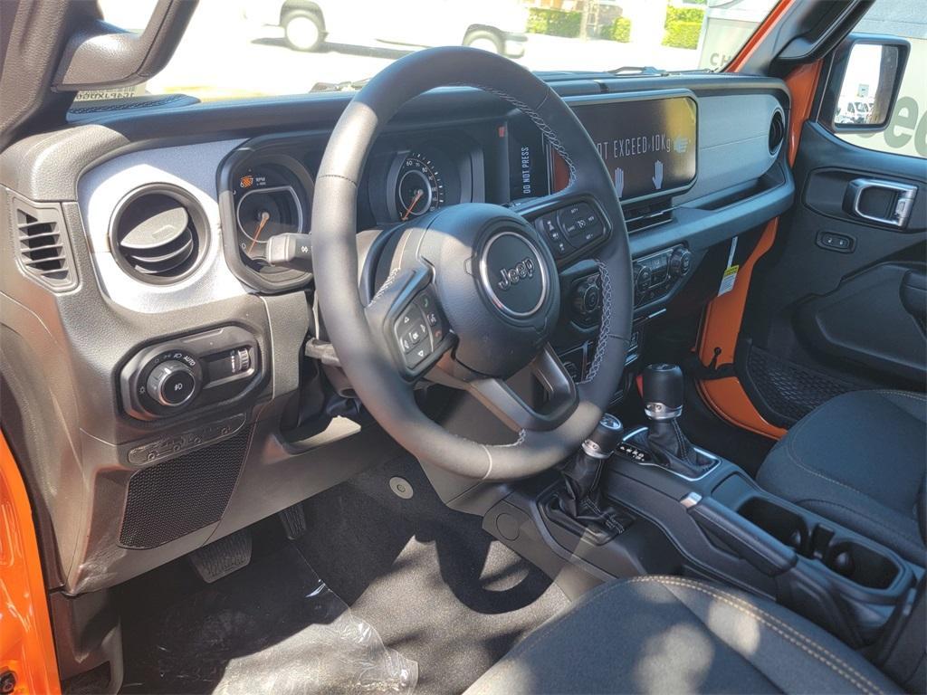 new 2025 Jeep Wrangler car, priced at $47,615