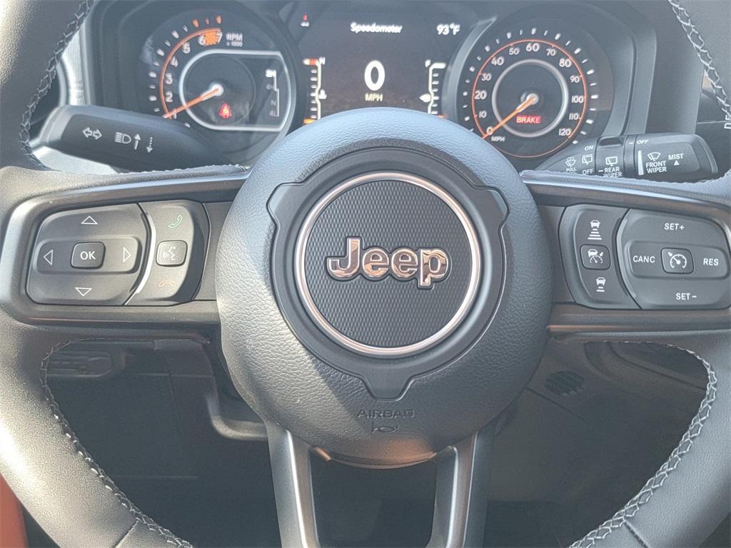 new 2025 Jeep Wrangler car, priced at $47,615