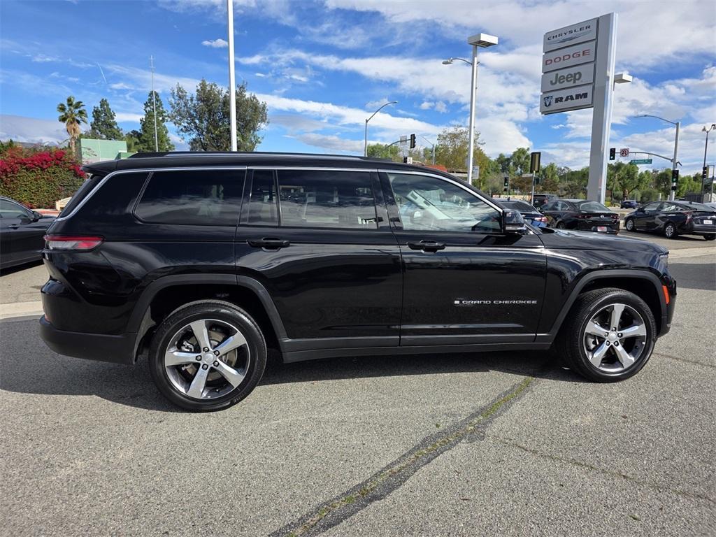used 2021 Jeep Grand Cherokee L car, priced at $28,990