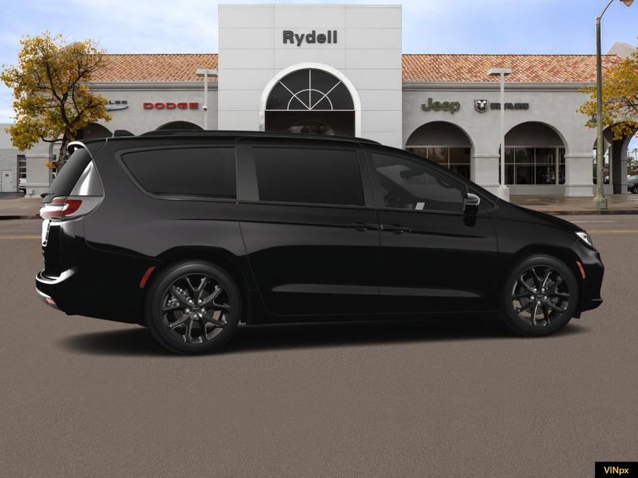 new 2024 Chrysler Pacifica car, priced at $42,835