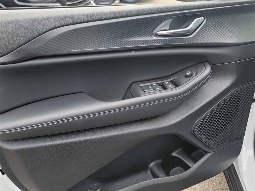 new 2025 Jeep Grand Cherokee car, priced at $31,530