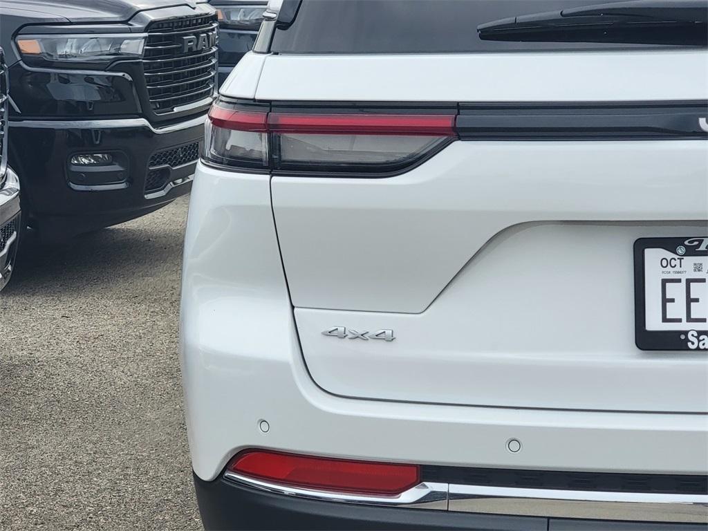 new 2025 Jeep Grand Cherokee car, priced at $31,530