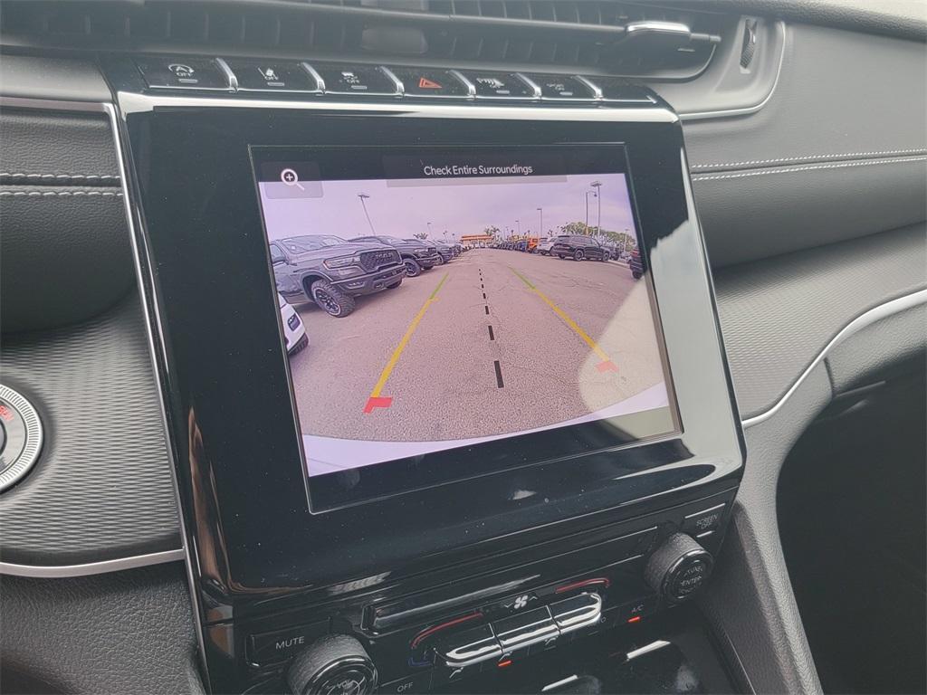 new 2025 Jeep Grand Cherokee car, priced at $31,530