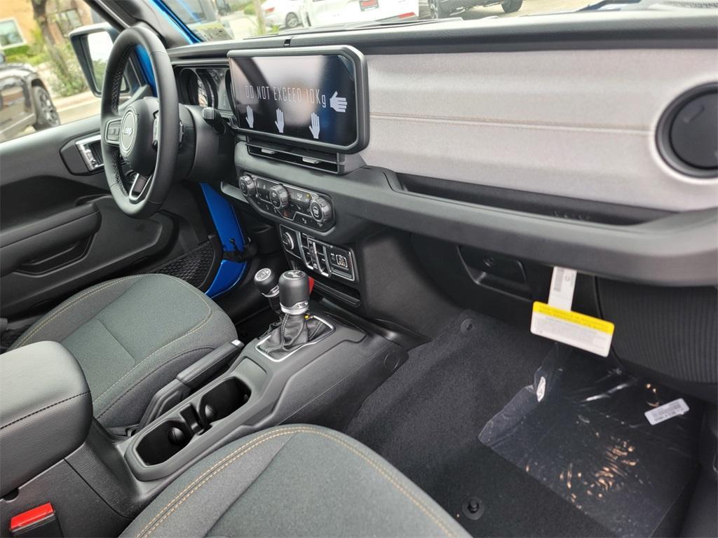 new 2025 Jeep Wrangler car, priced at $45,926