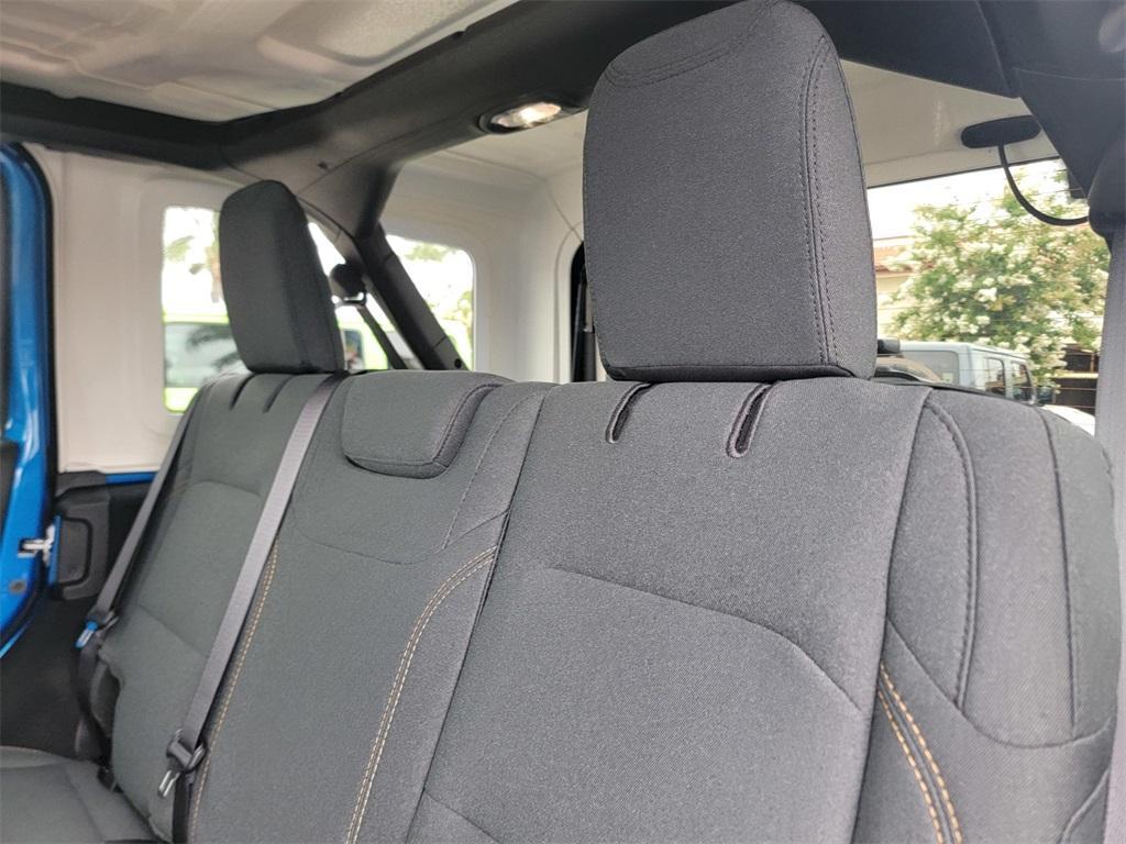new 2025 Jeep Wrangler car, priced at $45,926