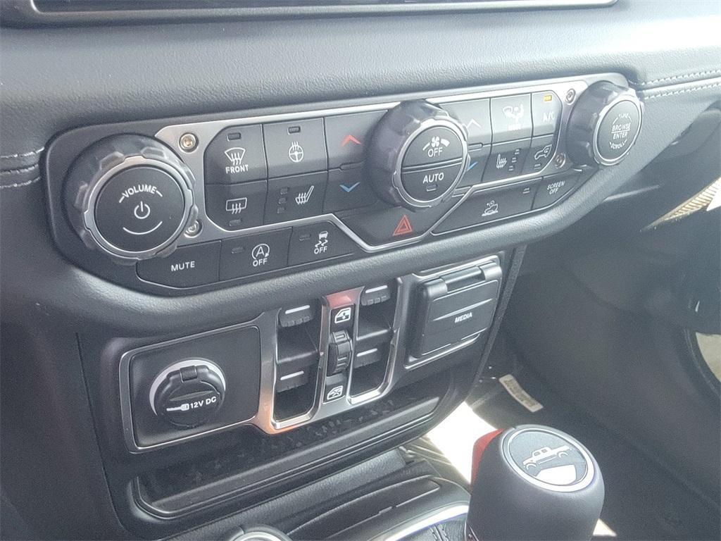 new 2025 Jeep Gladiator car, priced at $43,589