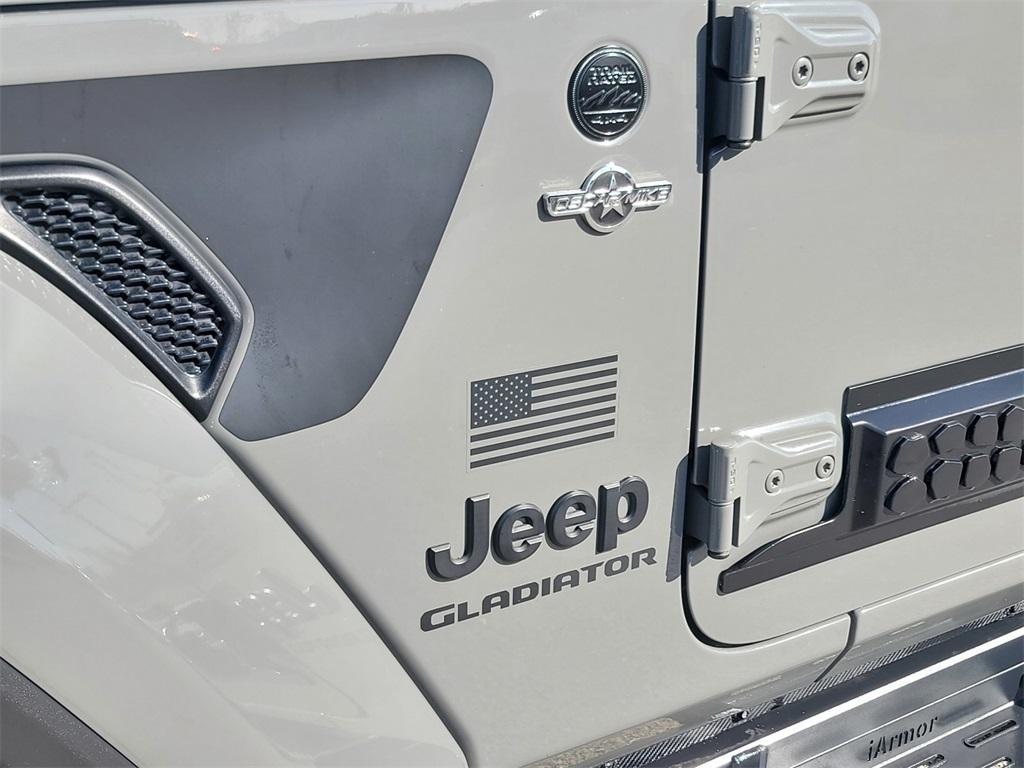 used 2021 Jeep Gladiator car, priced at $30,797