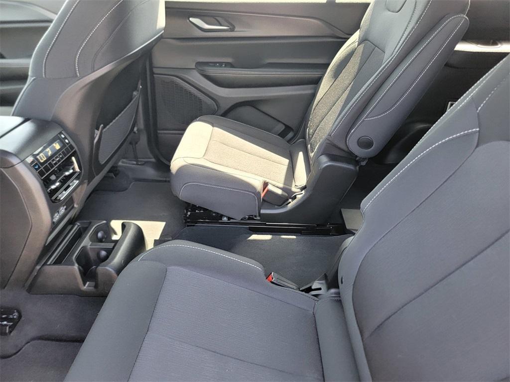 new 2024 Jeep Grand Cherokee L car