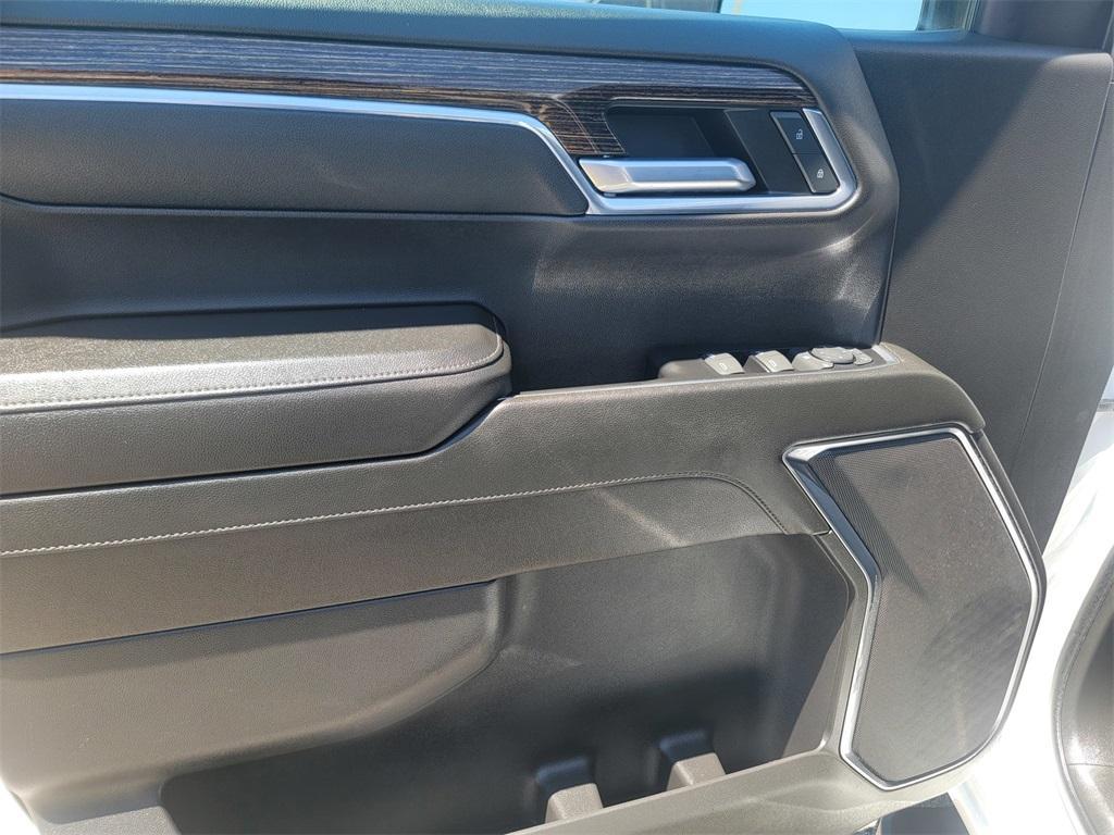 used 2023 GMC Sierra 1500 car, priced at $43,498