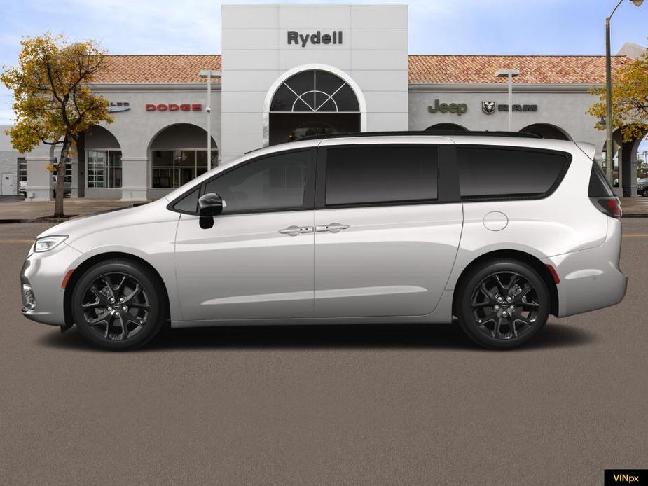 new 2024 Chrysler Pacifica car, priced at $43,330