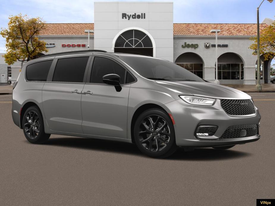 new 2024 Chrysler Pacifica car, priced at $43,330