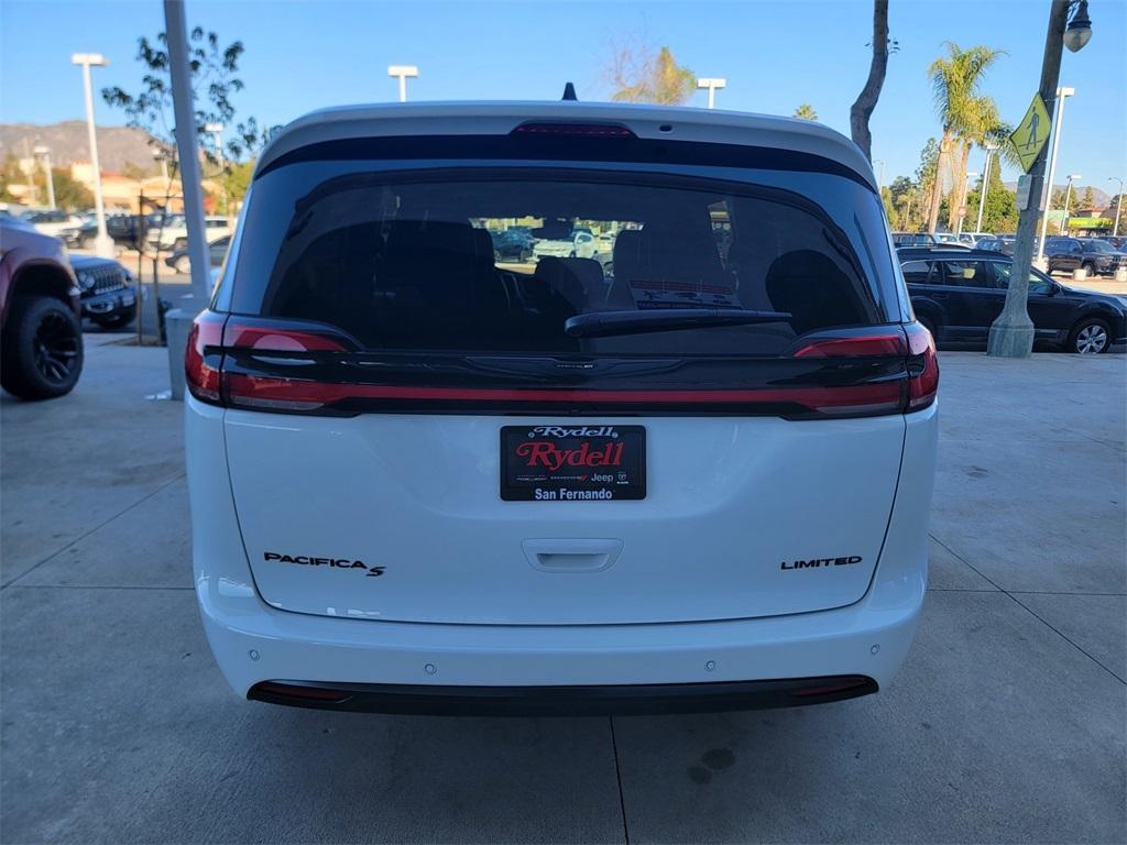 new 2023 Chrysler Pacifica car, priced at $50,185