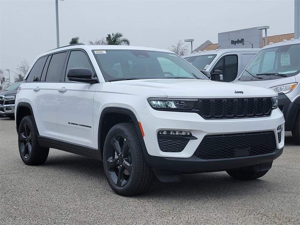 new 2025 Jeep Grand Cherokee car, priced at $46,440