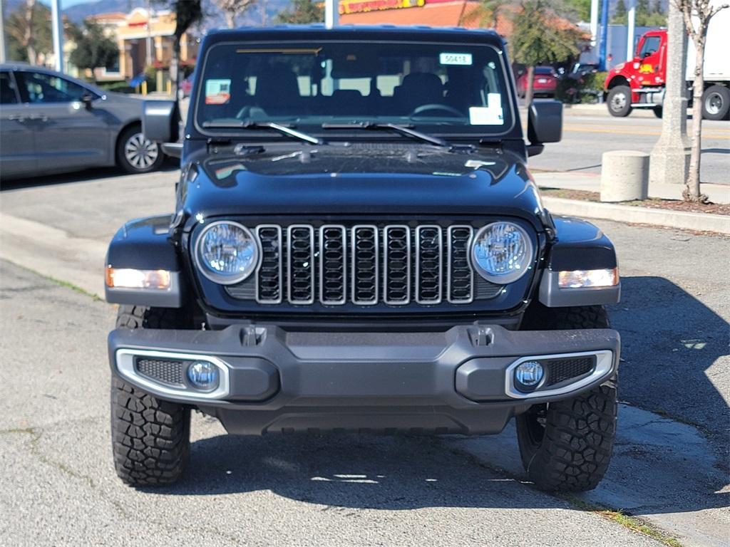 new 2025 Jeep Gladiator car, priced at $47,235