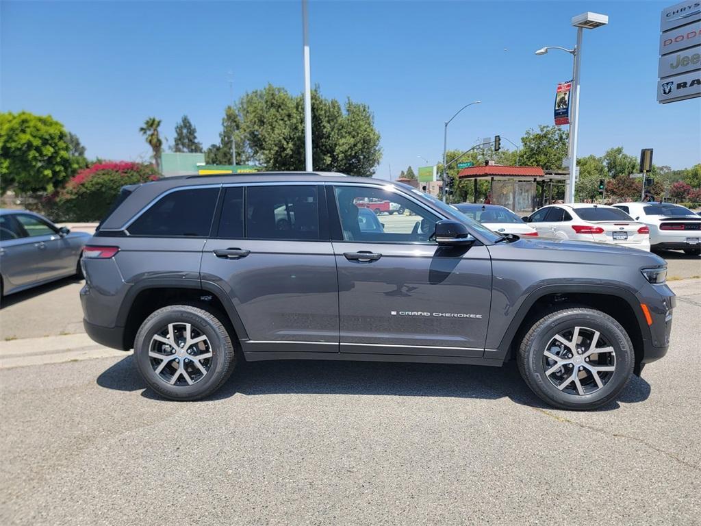 new 2025 Jeep Grand Cherokee car, priced at $46,279