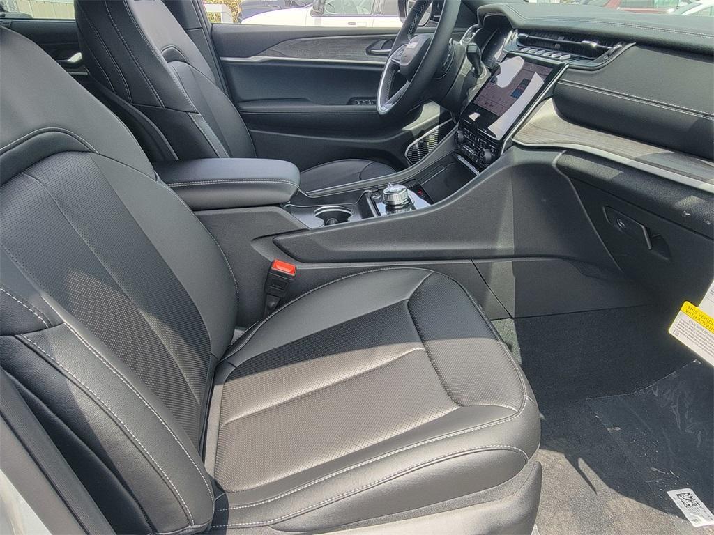 new 2025 Jeep Grand Cherokee 4xe car, priced at $61,775