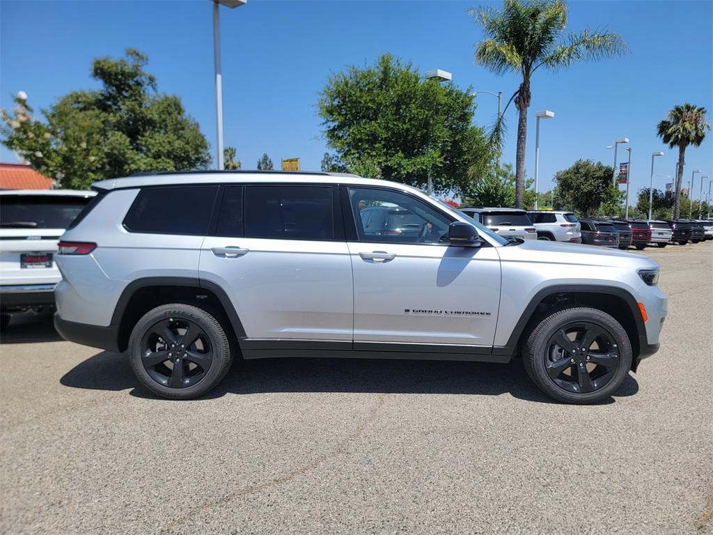new 2025 Jeep Grand Cherokee L car, priced at $43,795
