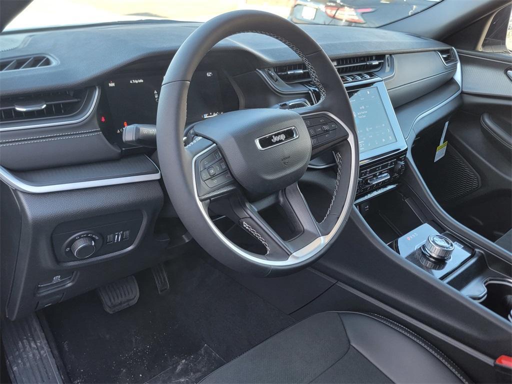 new 2025 Jeep Grand Cherokee L car, priced at $44,935