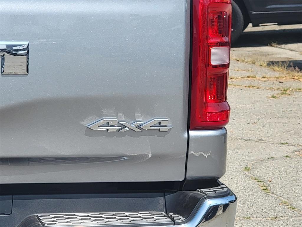 new 2025 Ram 1500 car, priced at $42,544