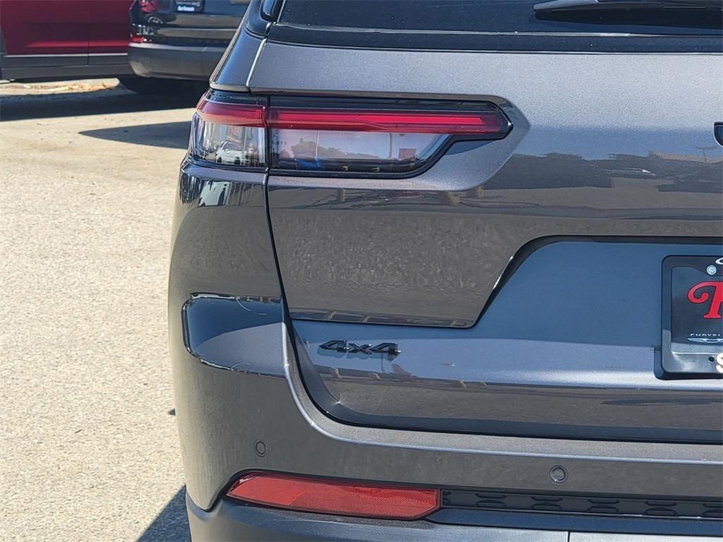 new 2025 Jeep Compass car, priced at $33,915