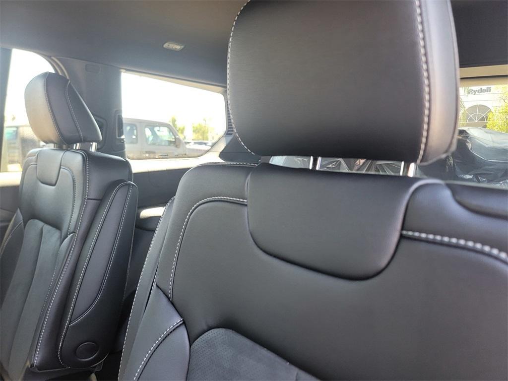 new 2025 Jeep Compass car, priced at $33,915