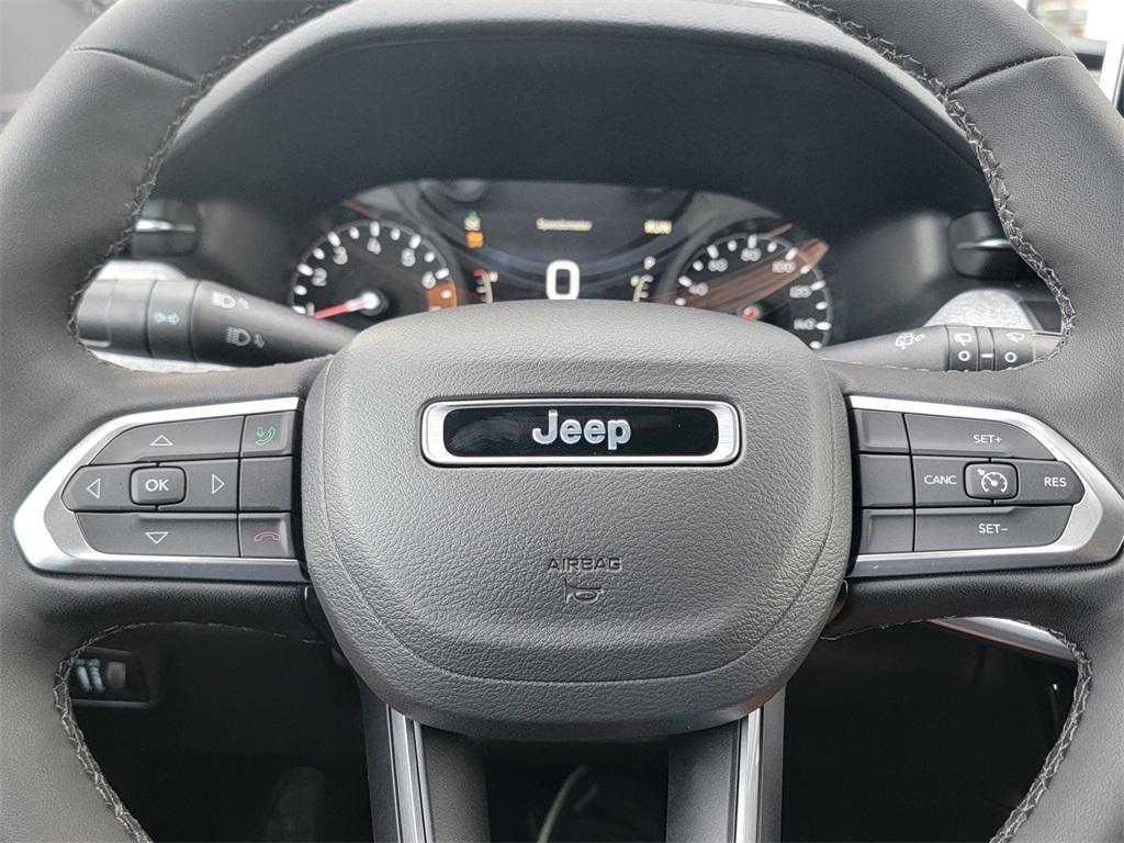 new 2025 Jeep Compass car, priced at $31,060