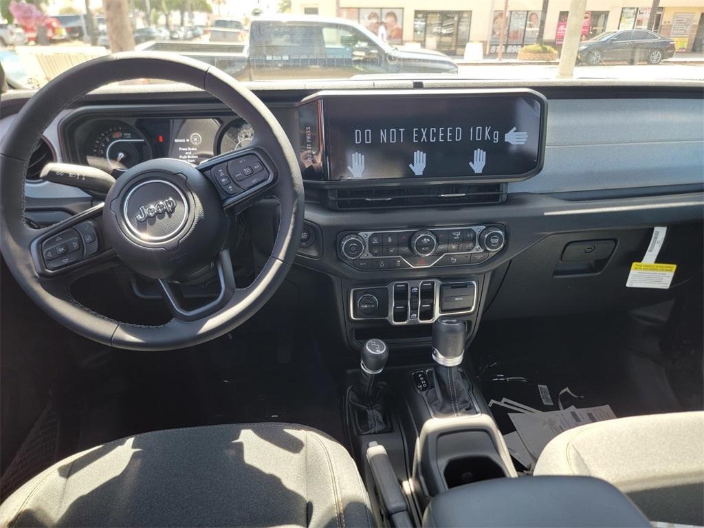 new 2025 Jeep Wrangler car, priced at $47,715