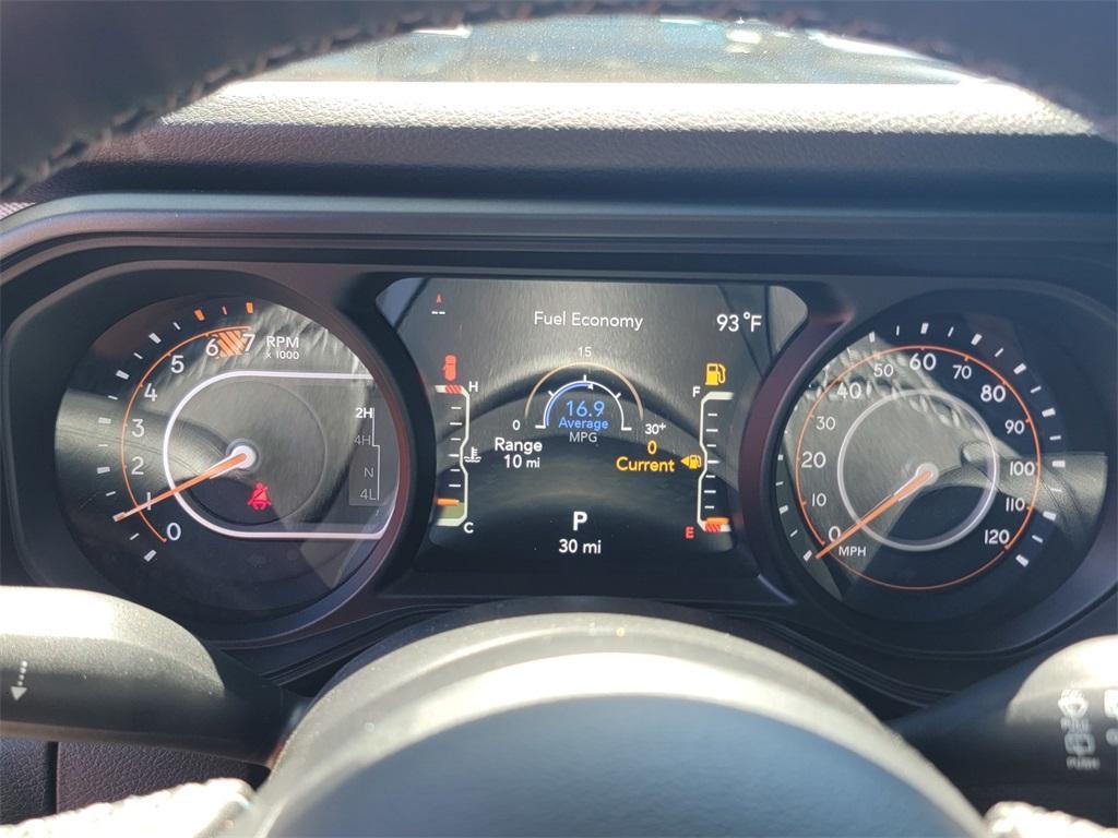 new 2025 Jeep Wrangler car, priced at $47,715