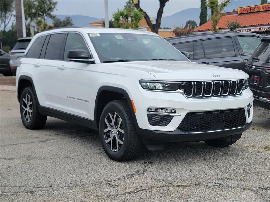 new 2025 Jeep Grand Cherokee car, priced at $40,950