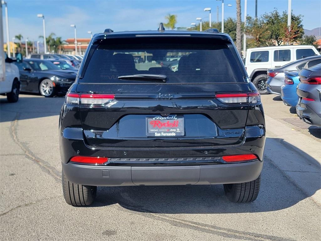 new 2025 Jeep Grand Cherokee car, priced at $45,335