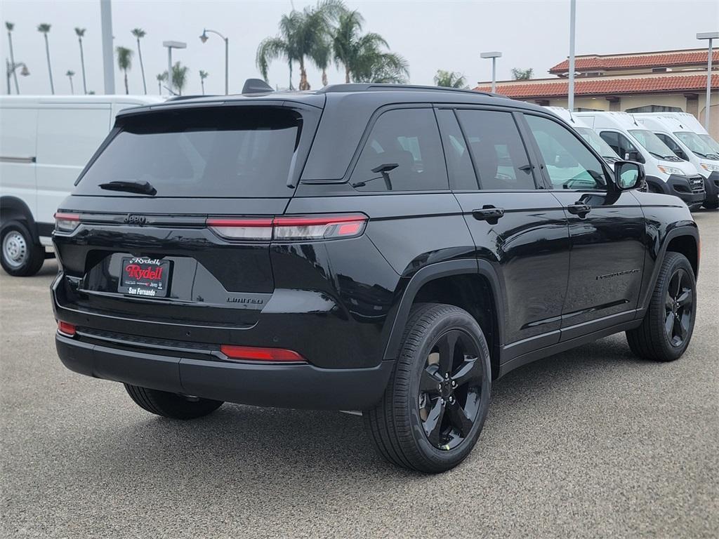 new 2025 Jeep Grand Cherokee car, priced at $47,035