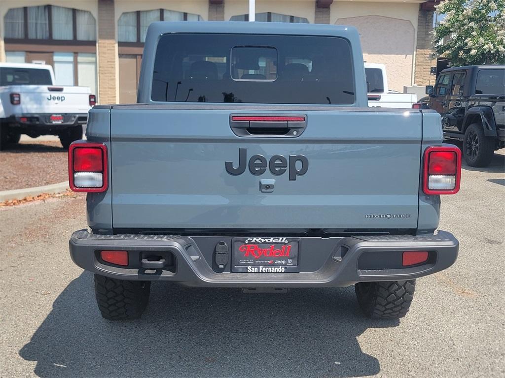 new 2025 Jeep Gladiator car, priced at $43,589