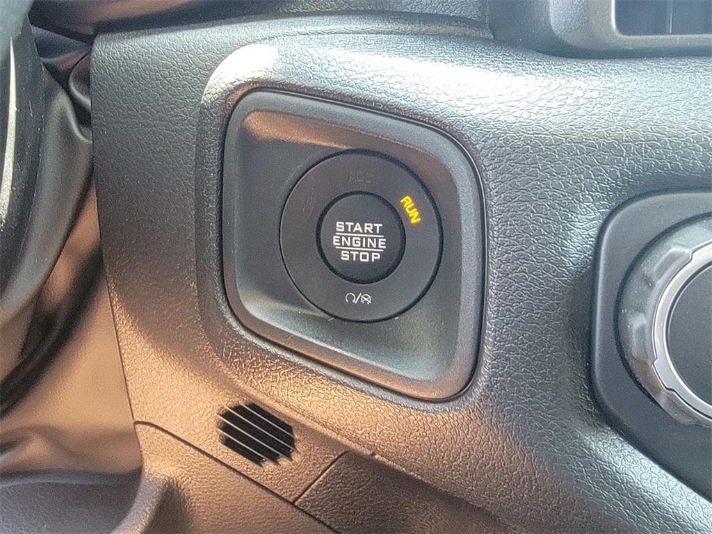 new 2025 Jeep Wrangler car, priced at $45,926