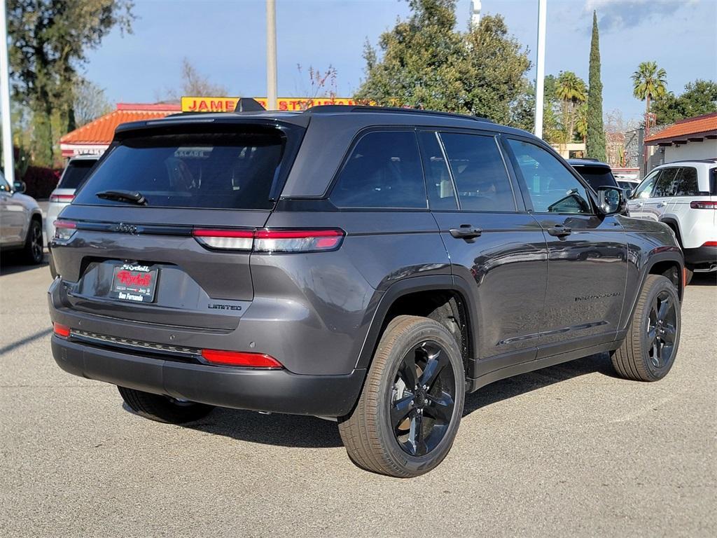 new 2025 Jeep Grand Cherokee car, priced at $47,335