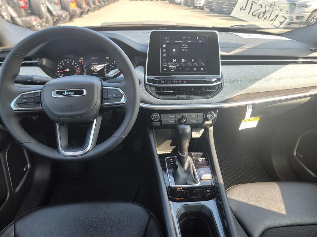new 2025 Jeep Compass car, priced at $33,055