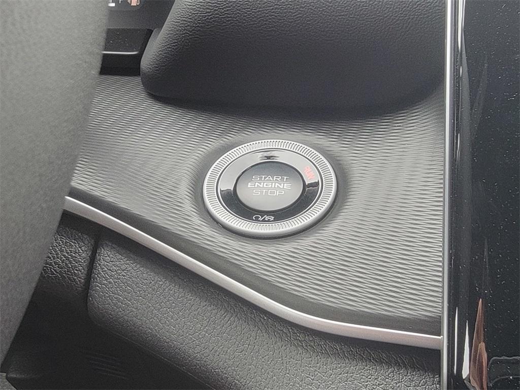 new 2025 Jeep Grand Cherokee car, priced at $42,433