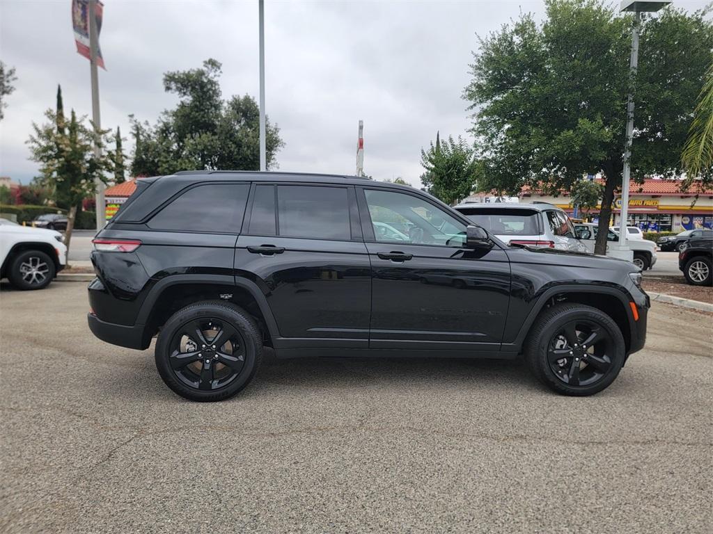 new 2025 Jeep Grand Cherokee car, priced at $42,433