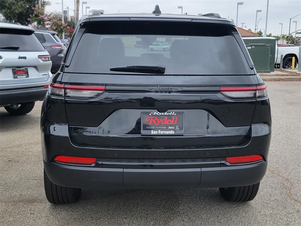 new 2025 Jeep Grand Cherokee car, priced at $42,433